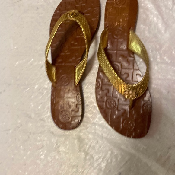 Tory Burch Gold Snake-print Leather Upper Flip Flop Sandals - Picture 5 of 7